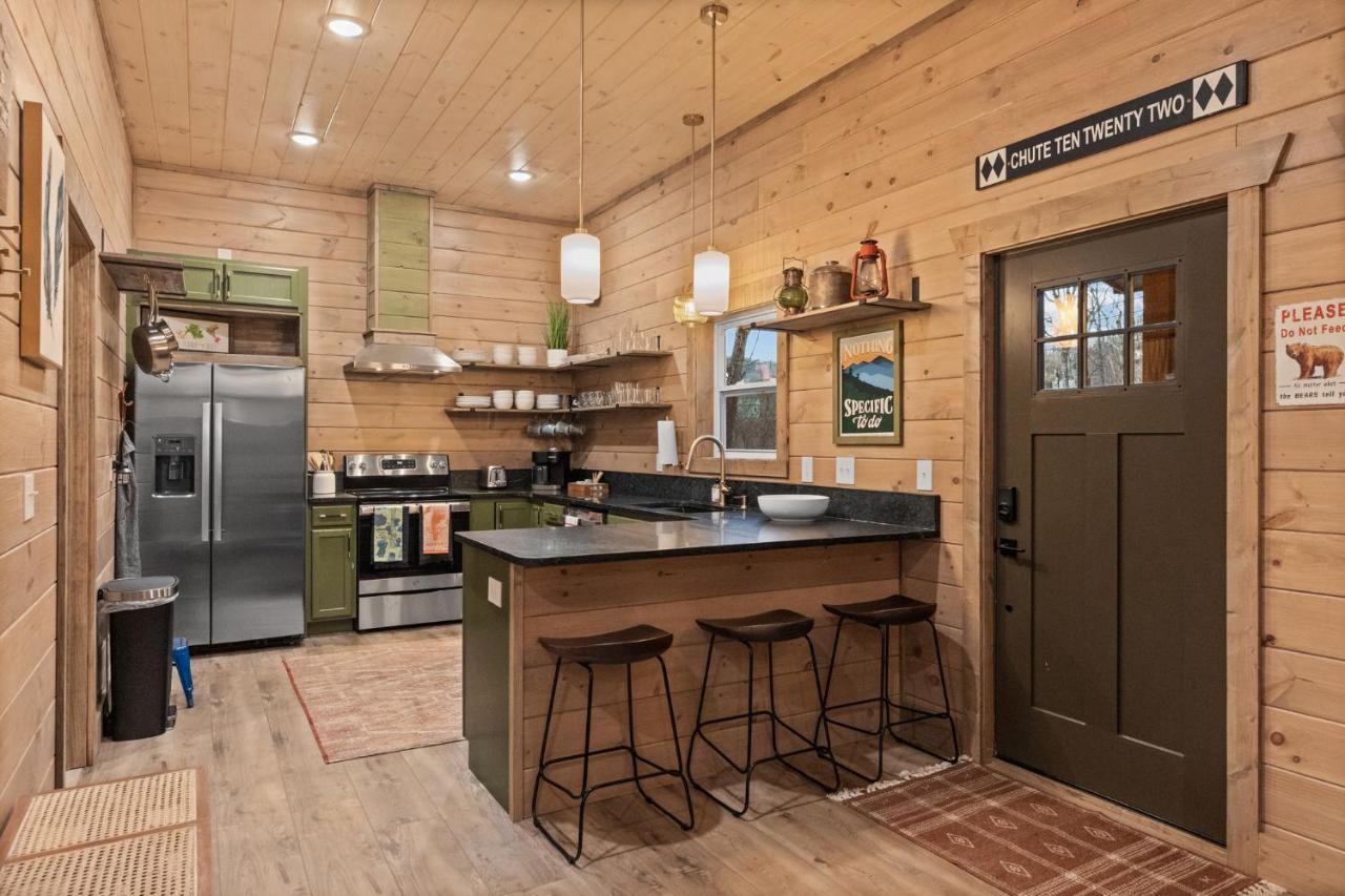 Mins To Gburg Sleeps 8 Hot Tub Arcade Area Pool Villa Gatlinburg Kültér fotó