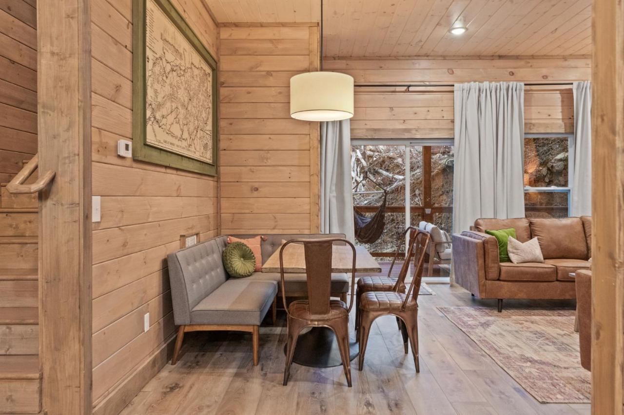 Mins To Gburg Sleeps 8 Hot Tub Arcade Area Pool Villa Gatlinburg Kültér fotó